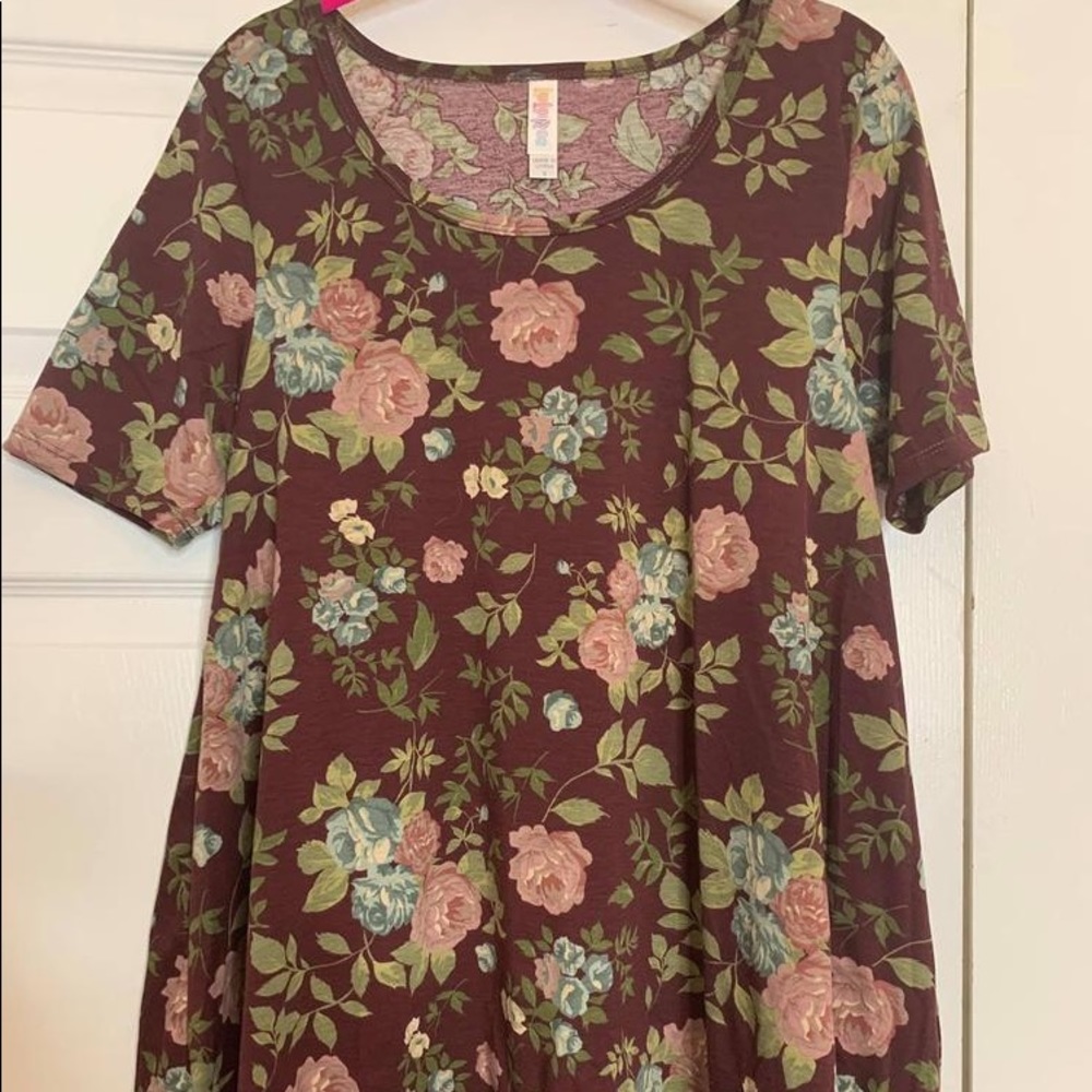 LuLaRoe Perfect T